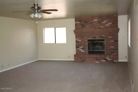 618 E Sage Brush St, Gilbert, AZ 85296 photo 4