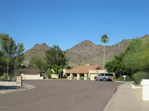 1801 E Harmont Dr, Phoenix, AZ 85020 photo 4