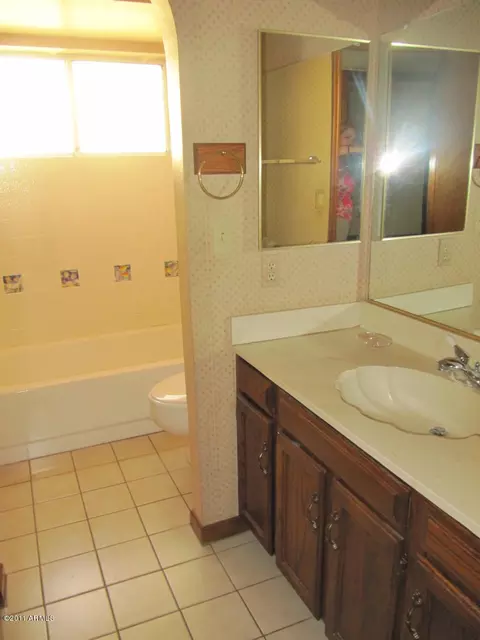 1801 E Harmont Dr, Phoenix, AZ 85020 photo 11