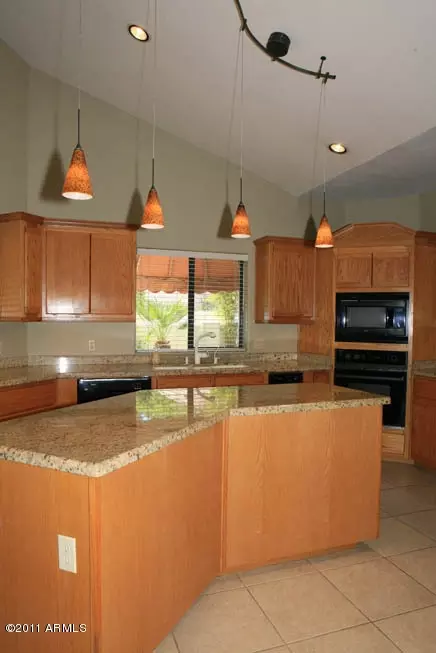 1649 E Queen Palm Dr, Gilbert, AZ 85234 photo 7