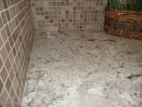 754 E Iris Dr, Gilbert, AZ 85296 photo 12