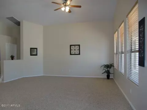 754 E Iris Dr, Gilbert, AZ 85296 photo 4