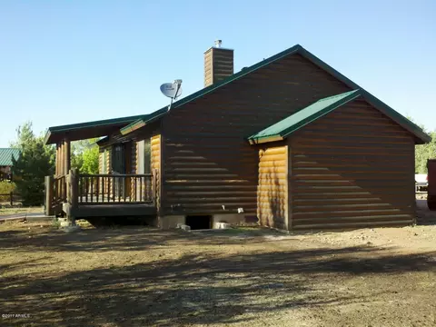 2318 Buffalo Loop, Overgaard, AZ 85933 photo 2