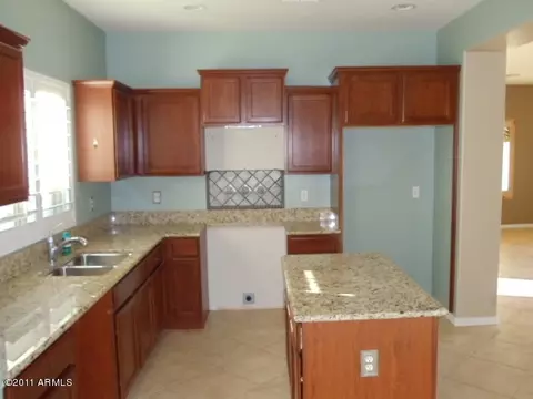 26645 N Babbling Brook Dr, Phoenix, AZ 85083 photo 5