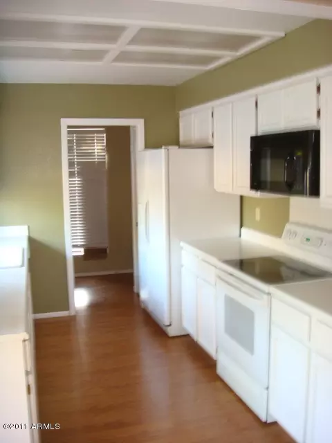 517 E Le Marche Ave, Phoenix, AZ 85022 photo 3