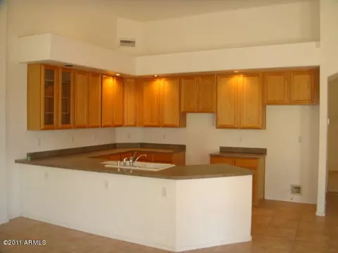 3767 E Vaughn Ave, Gilbert, AZ 85234 photo 3