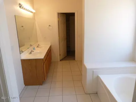 536 W Sierra Vista Dr, Apache Junction, AZ 85220 photo 8
