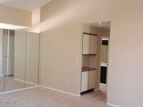 9416 E Fairway Cir, Mesa, AZ 85207 photo 5