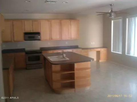 11406 E Roselle Ave, Mesa, AZ 85212 photo 2