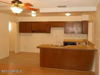 2009 E Yale Dr, Tempe, AZ 85283 photo 9