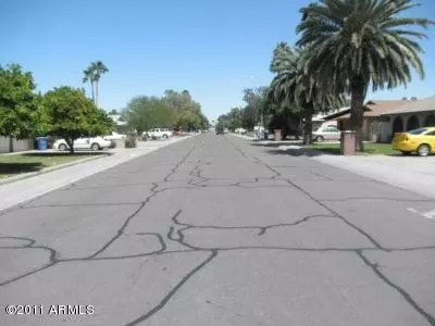 2009 E Yale Dr, Tempe, AZ 85283 photo 3