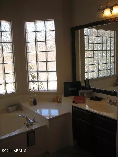 2870 E Merrill Ave, Gilbert, AZ 85234 photo 8
