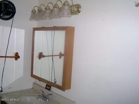 5935 W Berkeley Rd, Phoenix, AZ 85035 photo 5