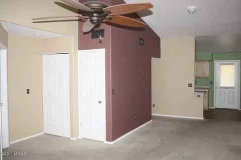 3301 Earll Dr #219, Phoenix, AZ 85018 photo 2
