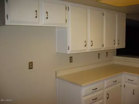 2817 E Hillery Dr, Phoenix, AZ 85032 photo 13