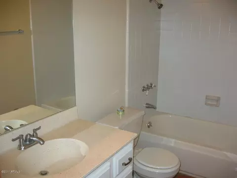 2817 E Hillery Dr, Phoenix, AZ 85032 photo 8