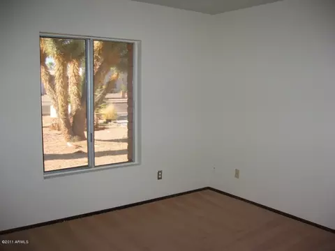 2817 E Hillery Dr, Phoenix, AZ 85032 photo 9