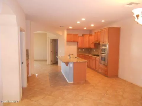 2883 E Camellia Dr, Gilbert, AZ 85296 photo 2