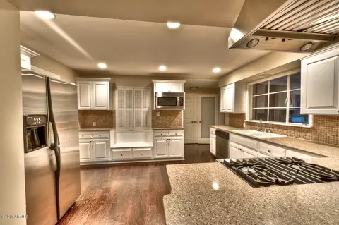 4009 E Patricia Jane Dr, Phoenix, AZ 85018 photo 4