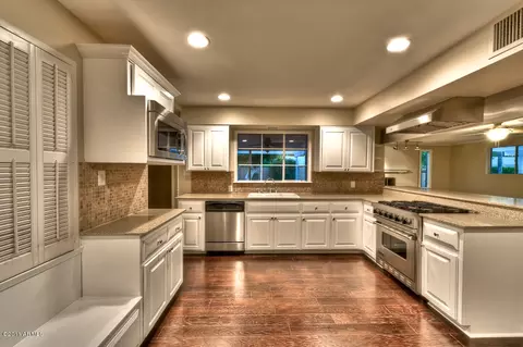 4009 E Patricia Jane Dr, Phoenix, AZ 85018 photo 5