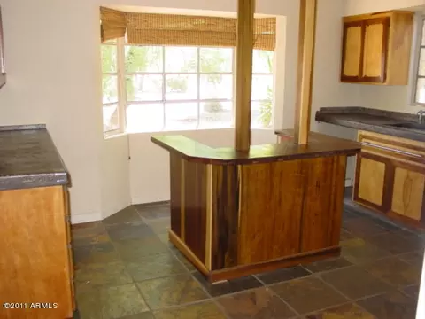 938 W Avalon Dr, Phoenix, AZ 85013 photo 3