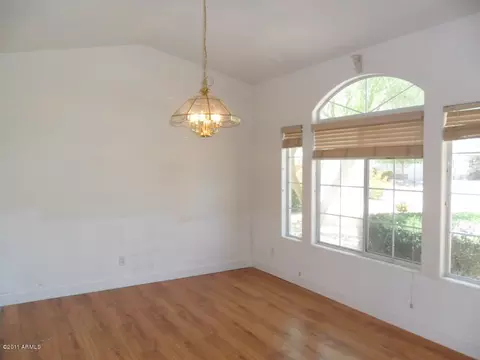 1014 E Ian Dr, Phoenix, AZ 85042 photo 6