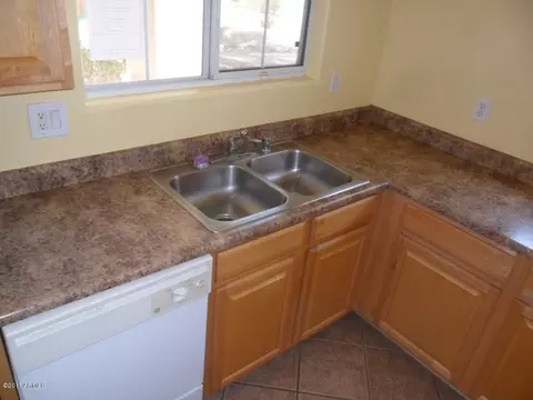 1014 E Ian Dr, Phoenix, AZ 85042 photo 14