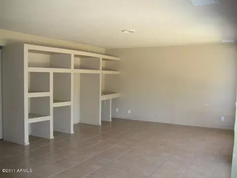 563 E Sack Dr, Phoenix, AZ 85024 photo 5