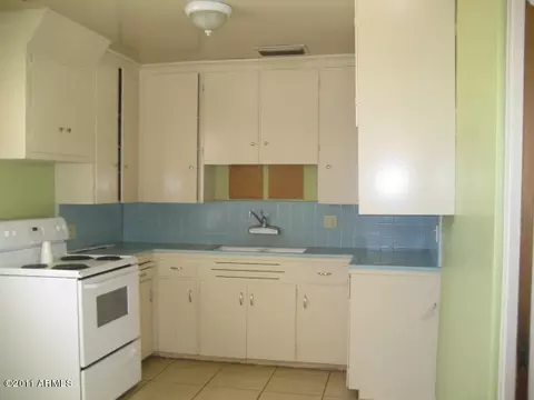 2226 W Avalon Dr, Phoenix, AZ 85015 photo 5