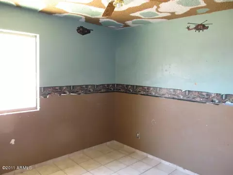 8615 W Mitchell Dr, Phoenix, AZ 85037 photo 9