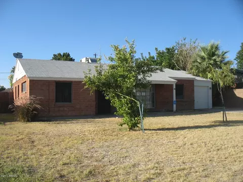 826 E Lawrence Rd, Phoenix, AZ 85014 photo 2