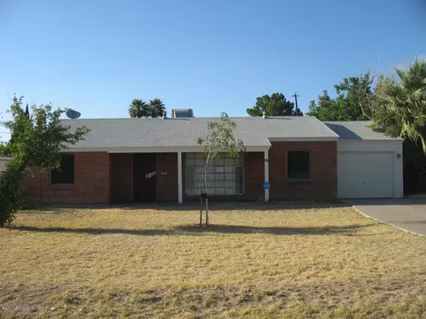 826 E Lawrence Rd, Phoenix, AZ 85014 photo 3