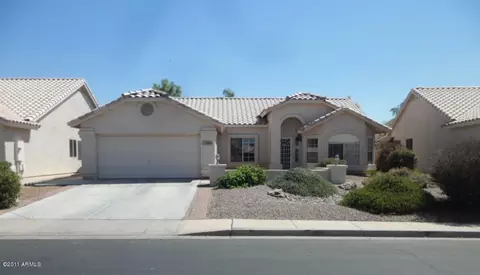 2253 E San Tan Dr, Gilbert, AZ 85296 photo 1