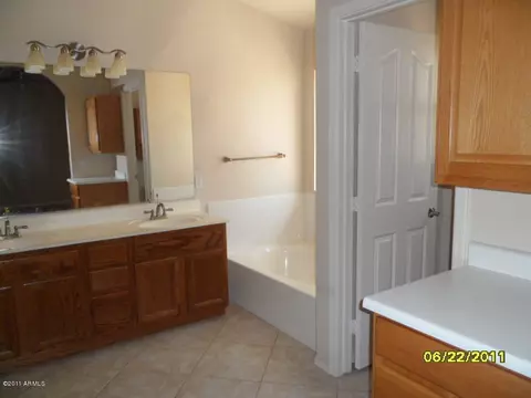 2253 E San Tan Dr, Gilbert, AZ 85296 photo 11