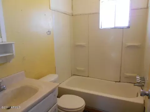 303 E Holmes Ave, Mesa, AZ 85210 photo 12