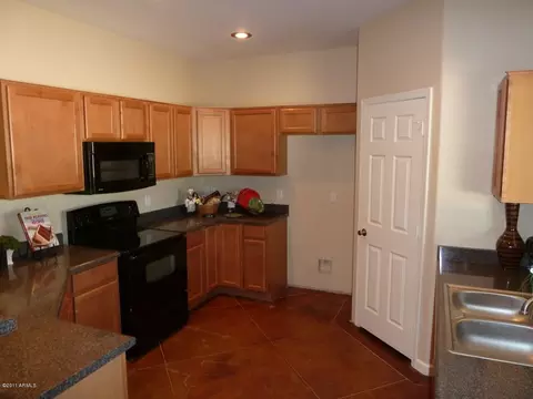1379 S Warner Dr, Apache Junction, AZ 85220 photo 4