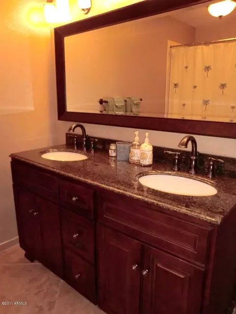 3741 E Charter Oak Rd, Phoenix, AZ 85032 photo 9