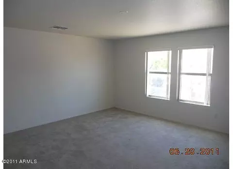 411 E Milada Dr, Phoenix, AZ 85042 photo 5