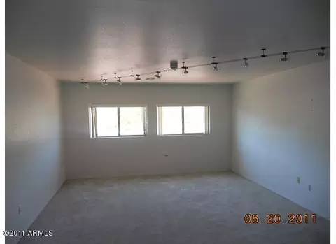 411 E Milada Dr, Phoenix, AZ 85042 photo 7