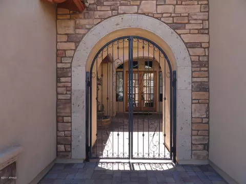 7219 E Sandia Cir, Mesa, AZ 85207 photo 2