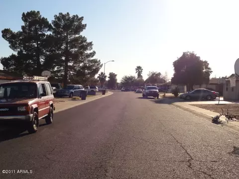 1019 W Halstead Dr, Phoenix, AZ 85023 photo 5