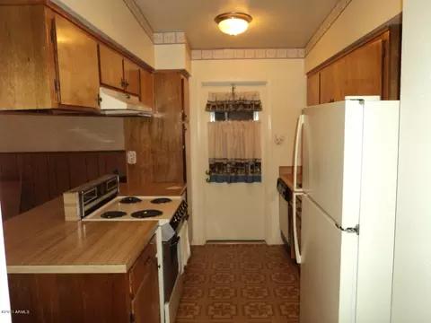 1110 E Broadmor Dr, Tempe, AZ 85282 photo 2