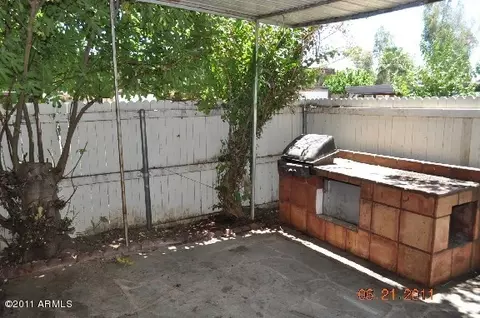 3405 W Echo Ln, Phoenix, AZ 85051 photo 3