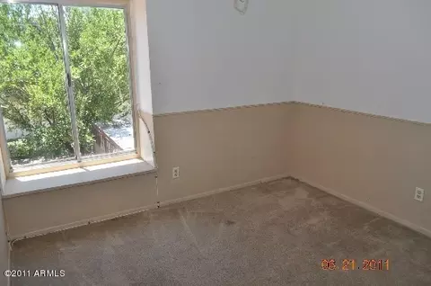 3405 W Echo Ln, Phoenix, AZ 85051 photo 11
