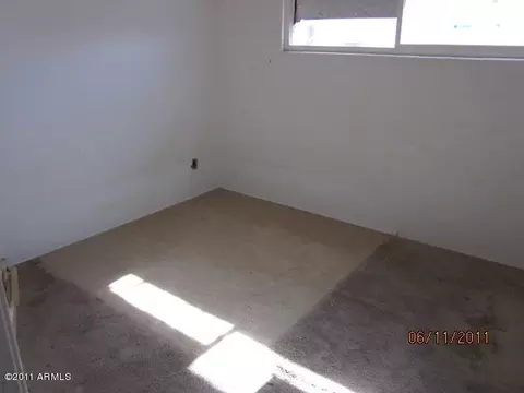 2335 N 40th Dr, Phoenix, AZ 85009 photo 4