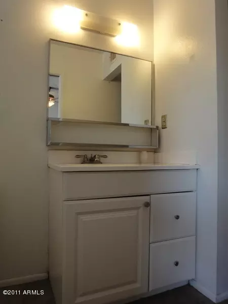 2427 E Sylvia St, Phoenix, AZ 85032 photo 9