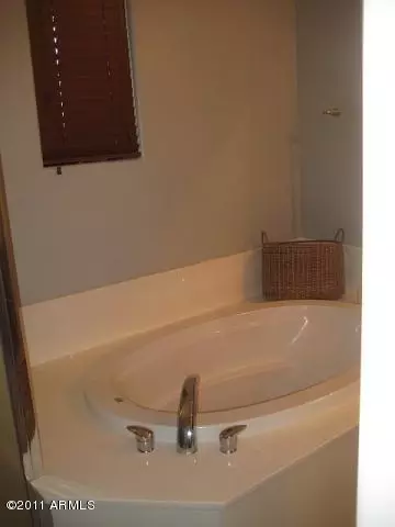 2857 E Harrison St, Gilbert, AZ 85295 photo 5