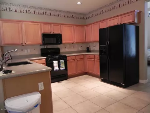 25614 N Singbush Loop, Phoenix, AZ 85083 photo 9