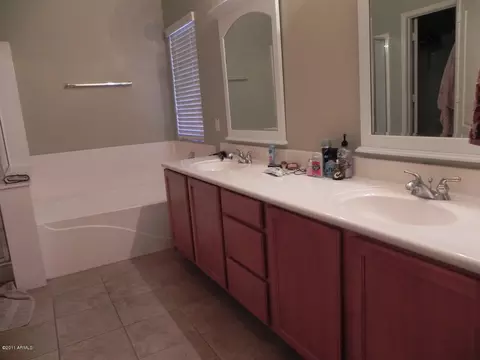 25614 N Singbush Loop, Phoenix, AZ 85083 photo 4