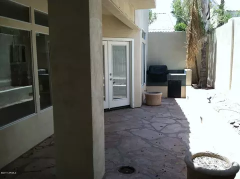 1136 E Silverwood Dr, Phoenix, AZ 85048 photo 2